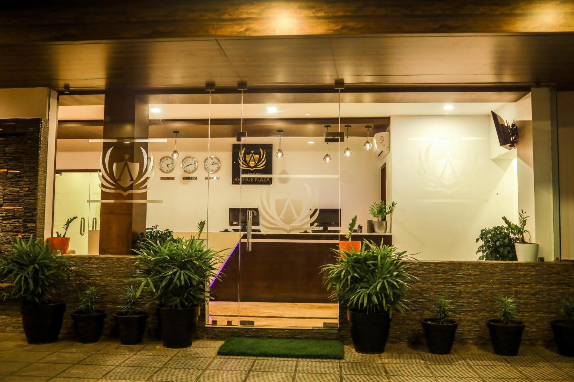 Airport Avenue Plaza Hotel Nedumbassery Luaran gambar