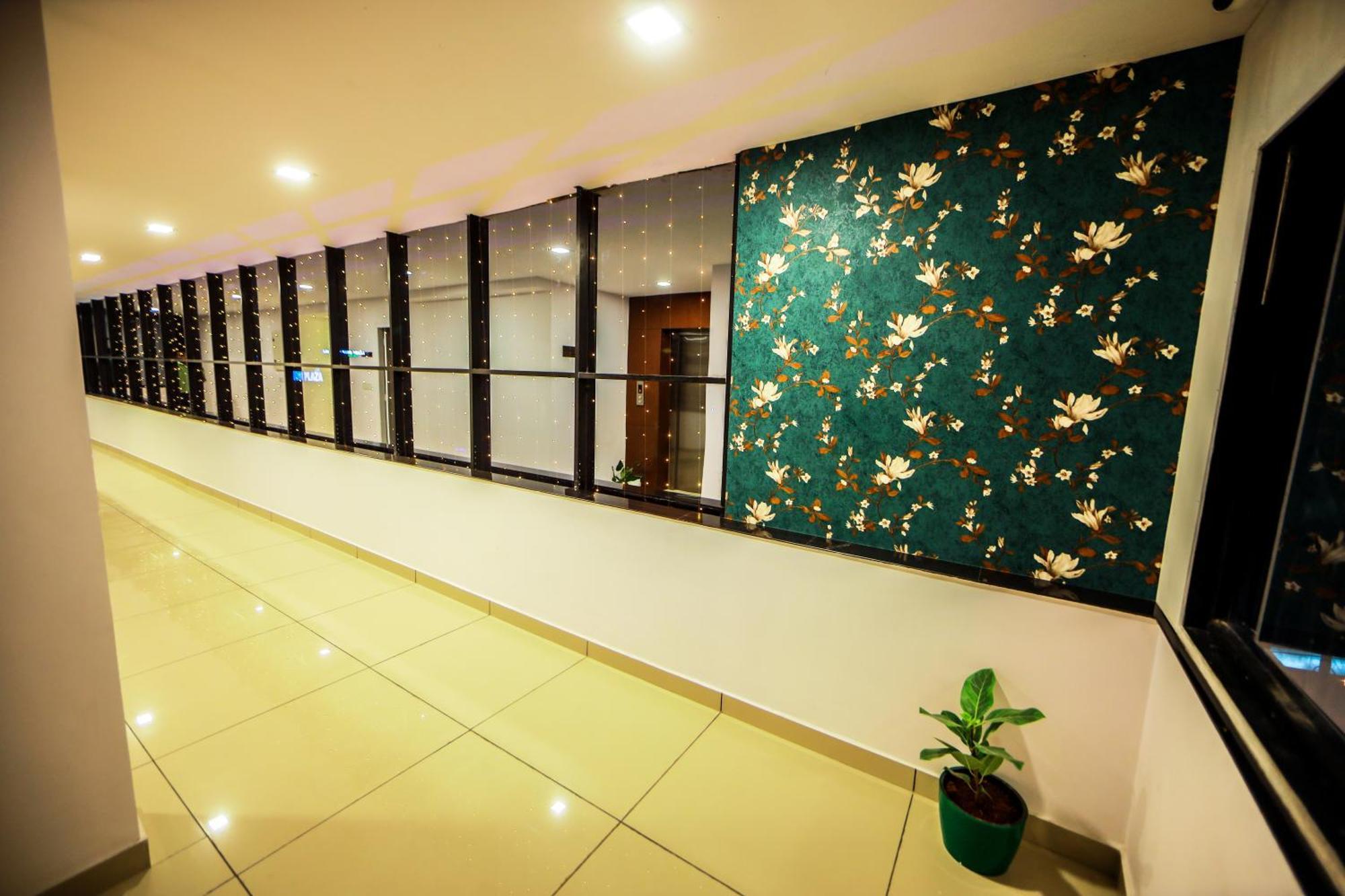 Airport Avenue Plaza Hotel Nedumbassery Luaran gambar