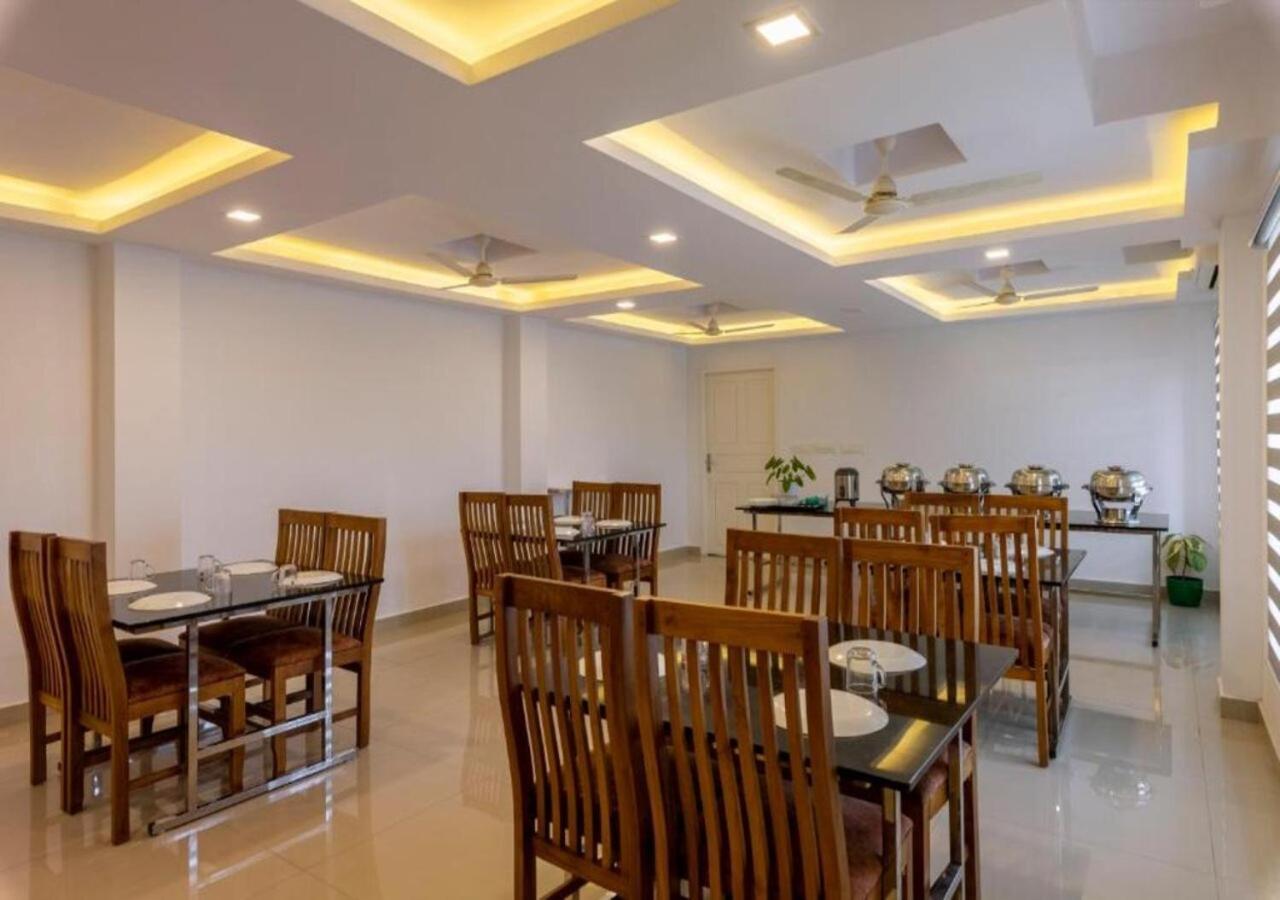 Airport Avenue Plaza Hotel Nedumbassery Luaran gambar